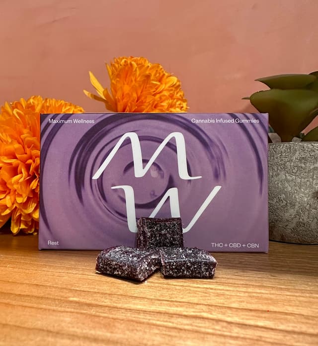 Rest Blackberry Chews 2:1:1 | 100mg | 5mg THC: 2.5mg CBN: 2.5mg CBD | 10pk